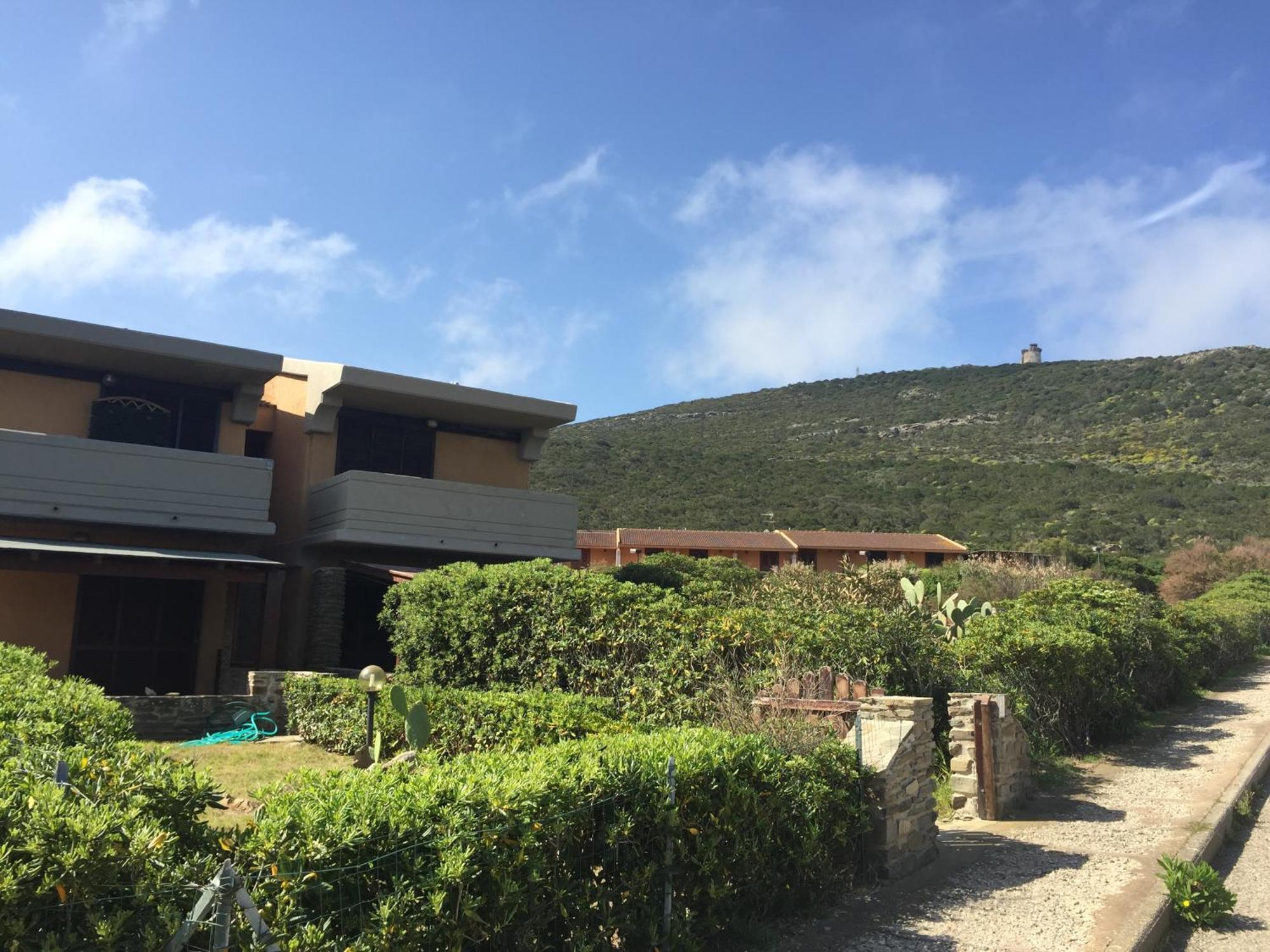 Вилла Sardinia Re - Casa Ibiscus Стинтино Экстерьер фото