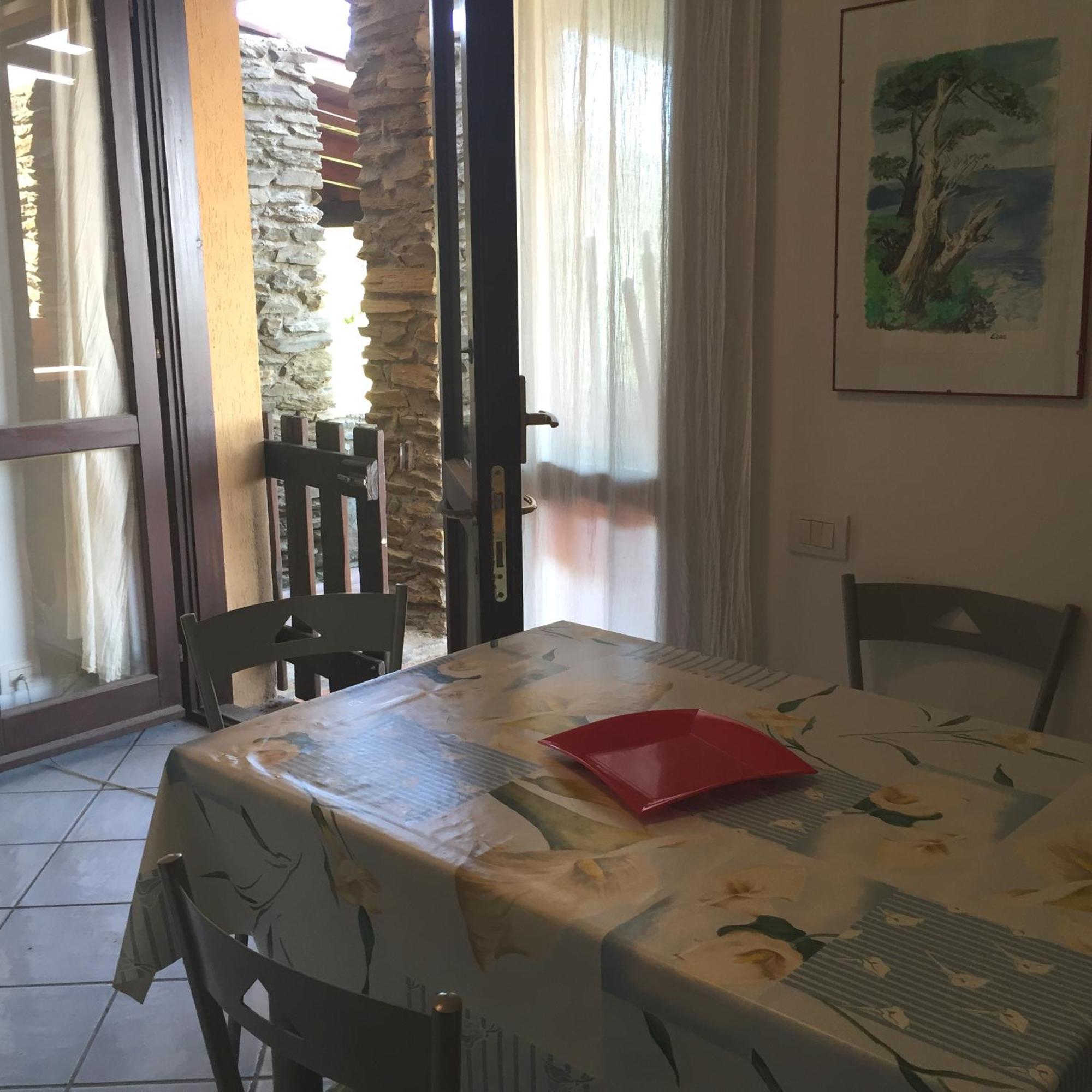 Вилла Sardinia Re - Casa Ibiscus Стинтино Экстерьер фото